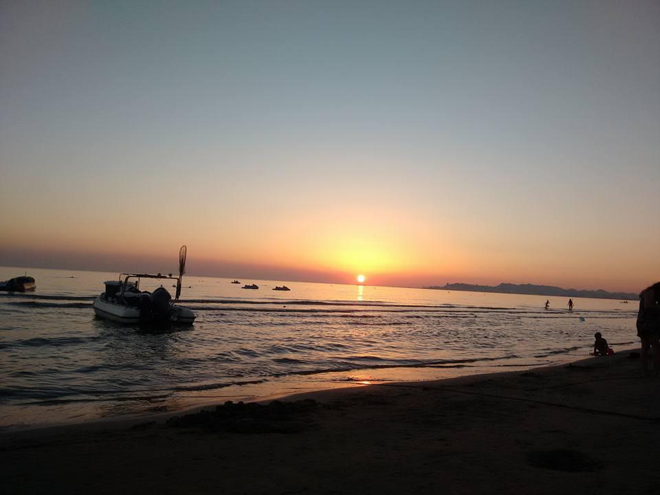 Durres - západ slnka na pláži