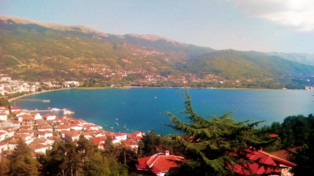 Ohridské jazero zo Samuilovej pevnosti